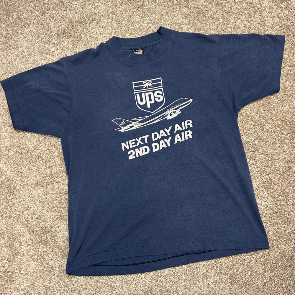 Vintage UPS Next Day Air Tshirt Siz Large Screen Stars Made In USA Single Stitch
